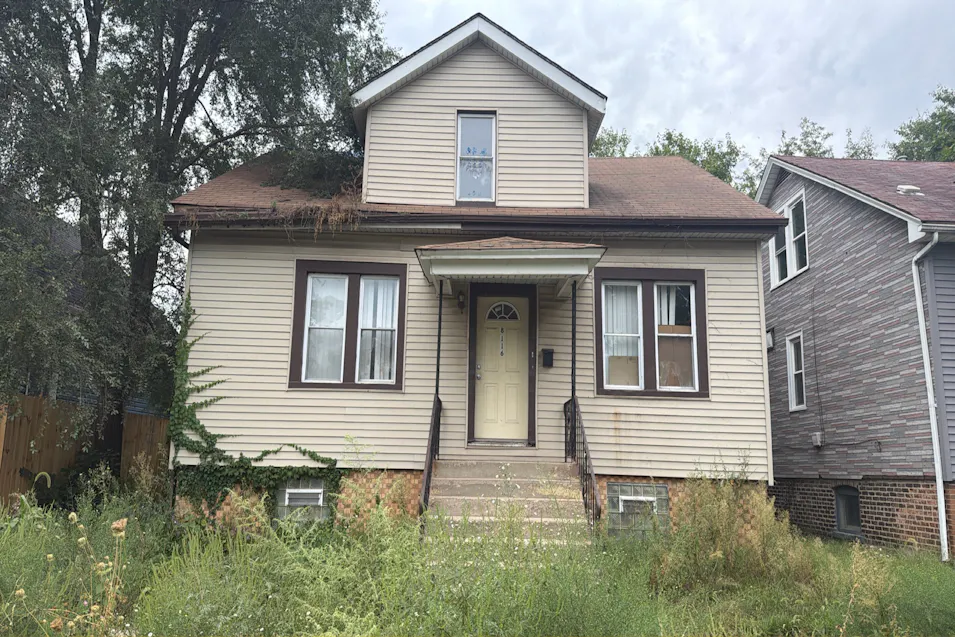 8116 S Houston Ave Chicago, IL 60617, Cook County