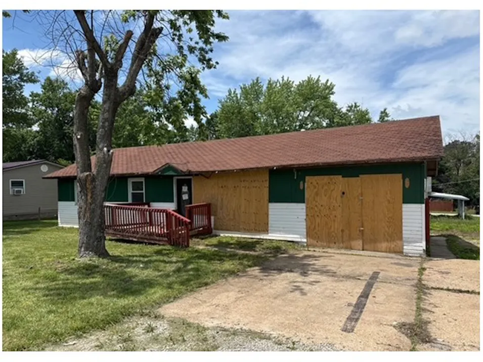 206 Mueller Dr Cuba, MO 65453, Crawford County