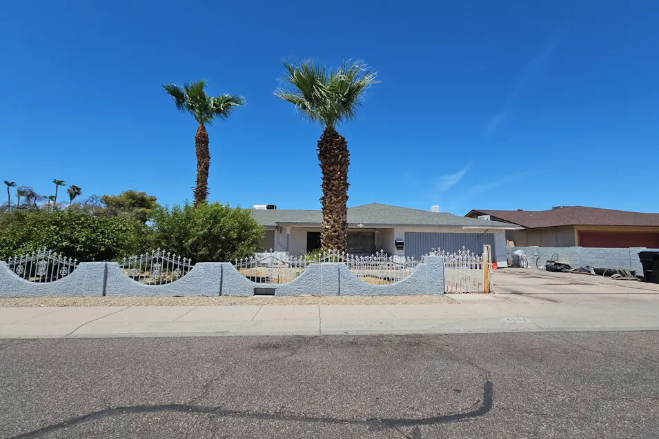 4802 N 64th Ln Phoenix, AZ 85033, Maricopa County