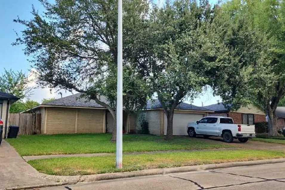 10107 Hillridge Road La Porte, TX 77571, Harris County