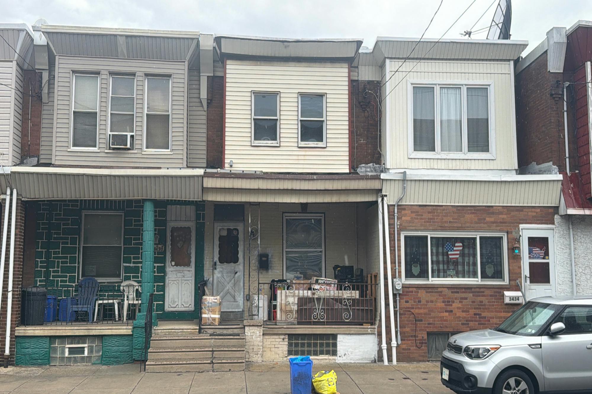 3432 RICHMOND St  