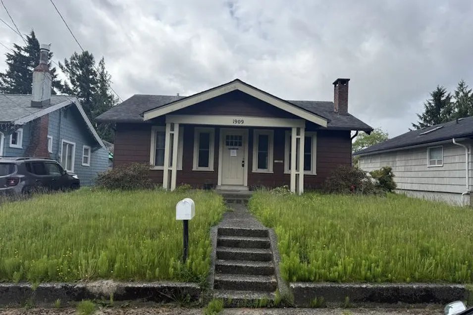 1909 W 6th Street Aberdeen, WA 98520, Grays Harbor County