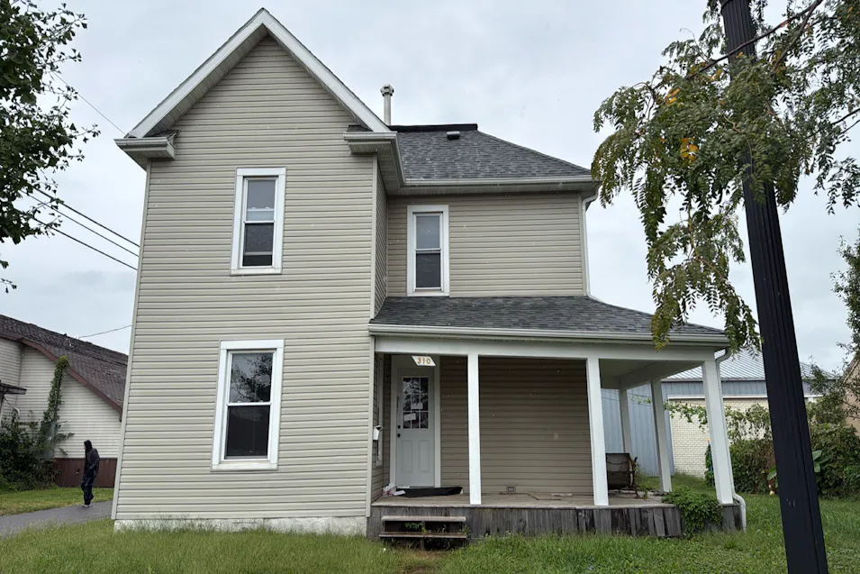 310 S 2nd Ave W Newton, IA 50208, Jasper County