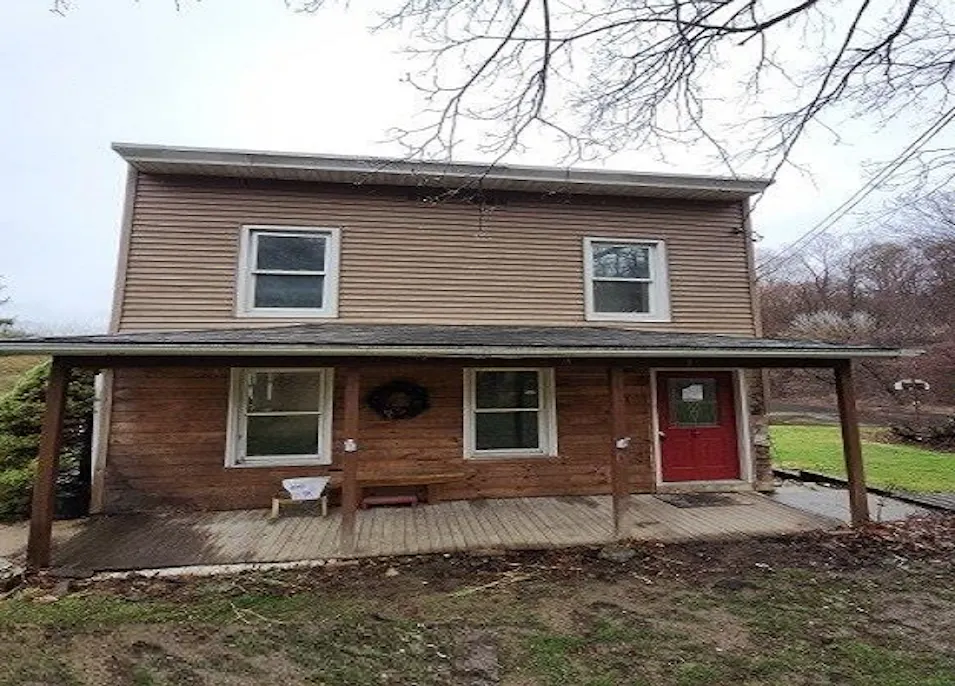13 Green Ave Castleton On Hudson, NY 12033, Rensselaer County