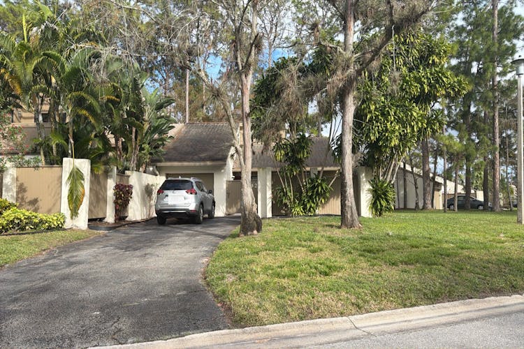 242 Wood Dale Drive Wellington, FL 33414, Palm Beach County