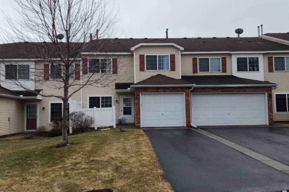 15767 Flackwood Trl Apple Valley, MN 55124, Dakota County