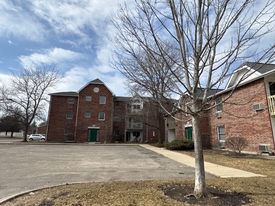 431 Leah Lane, Unit #1f Woodstock, IL 60098, McHenry County