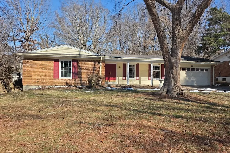 1272 Bonheur Dr Saint Louis, MO 63146, St. Louis County