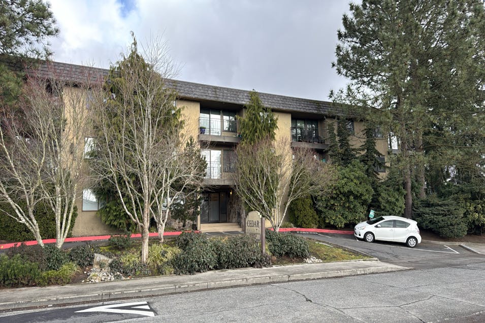 750 N 143rd St Apt 314 Seattle, WA 98133, King County