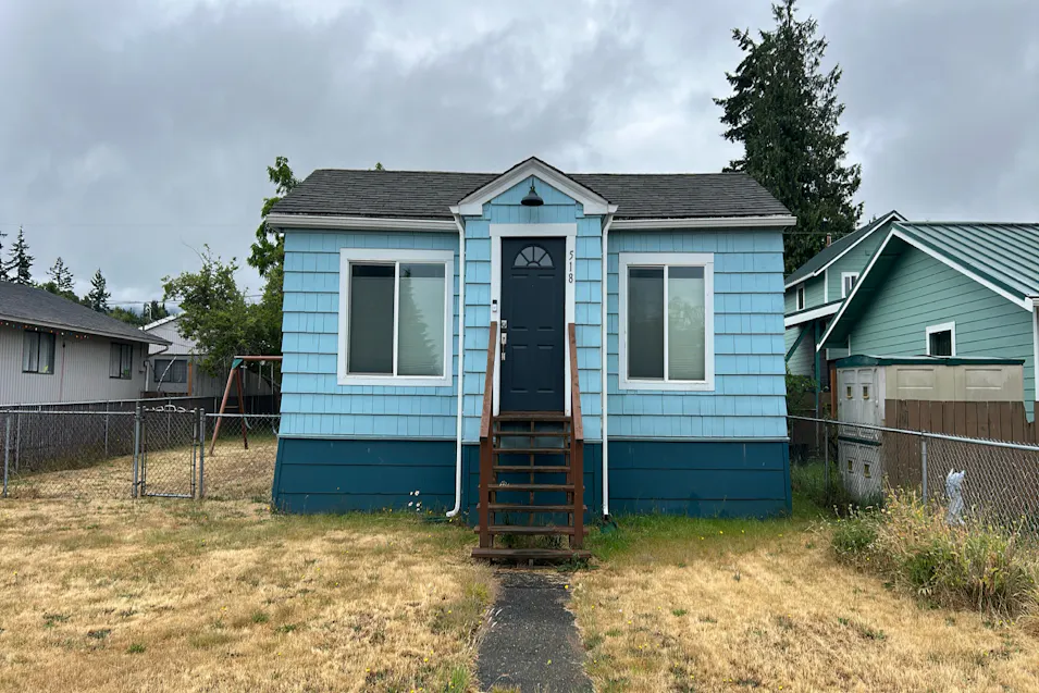 518 W 11th St Port Angeles, WA 98362, Clallam County