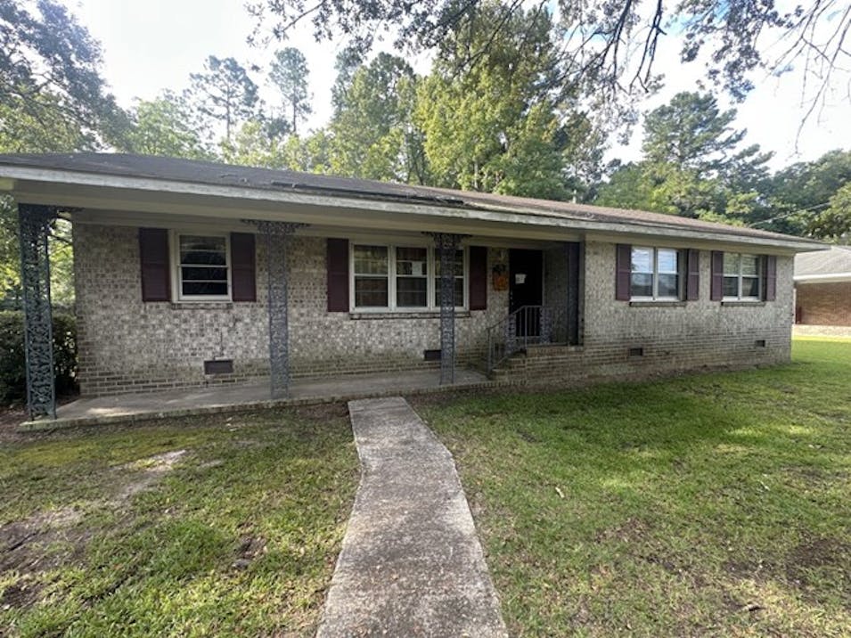 205 McDaniel St Mullins, SC 29574, Marion County