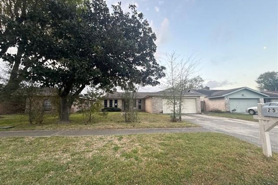 2511 Union Mill Rd Houston, TX 77067, Harris County