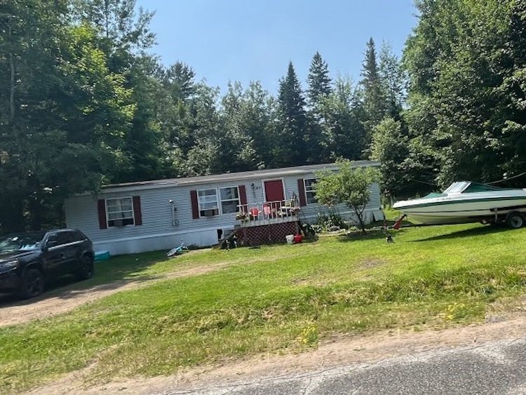 40 Poplar Lane Bloomingdale, NY 12913, Essex County