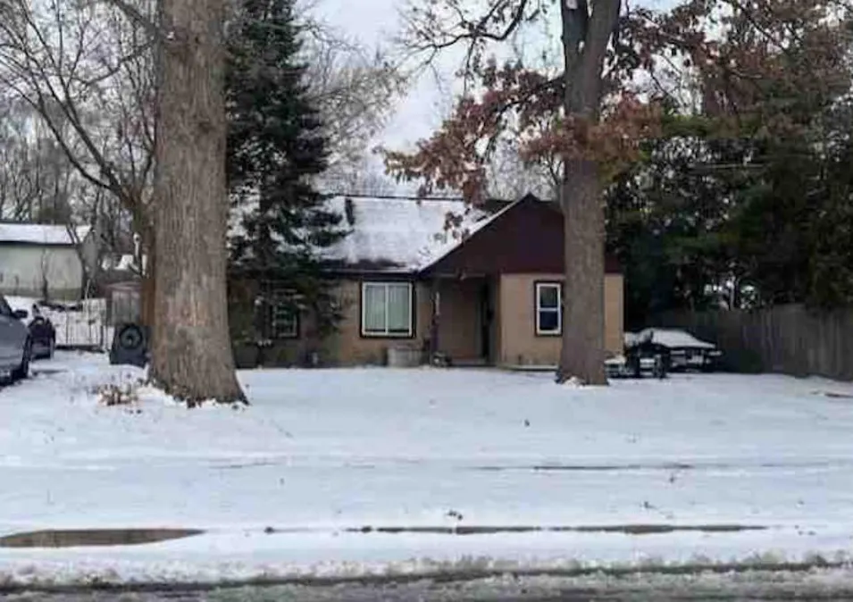 9406w Mitchell St West Allis, WI 53214, Milwaukee County