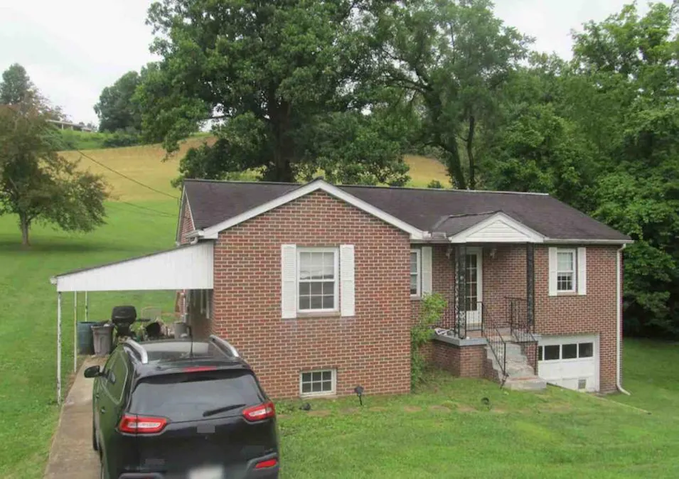 841 McCorkle Rd Sod, WV 25564, Lincoln County