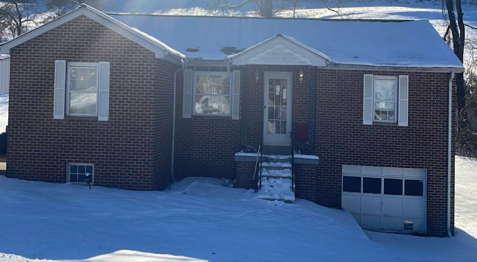 841 McCorkle Rd Sod, WV 25564, Lincoln County