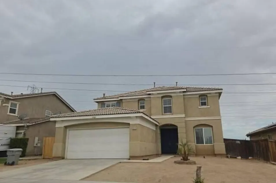 9572 Peridot Avenue Hesperia, CA 92344, San Bernardino County