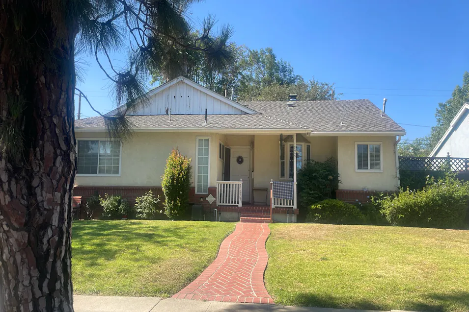 15927 San Fernando Mission Blvd Granada Hills, CA 91344, Los Angeles County