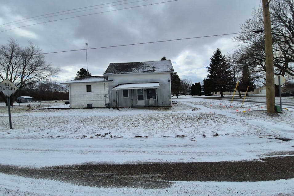 202 E Fulton St Perrinton, MI 48871, Gratiot County