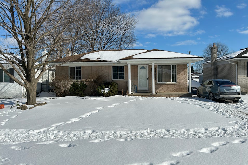 30448 Quinkert St Roseville, MI 48066, Macomb County