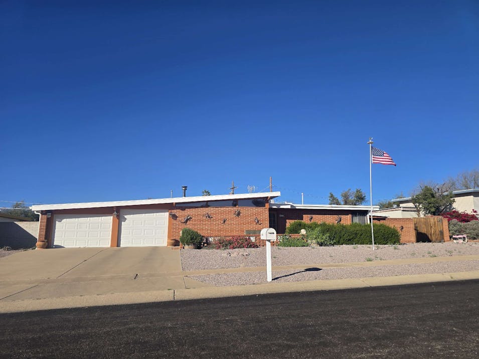 8131 E 18th St Tucson, AZ 85710, Pima County