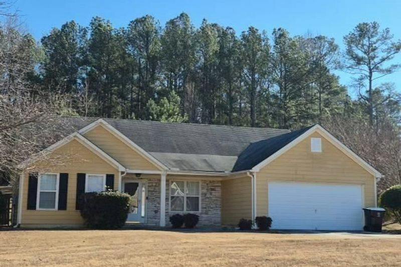 Legend Creek Ln, Douglasville, GA 30134