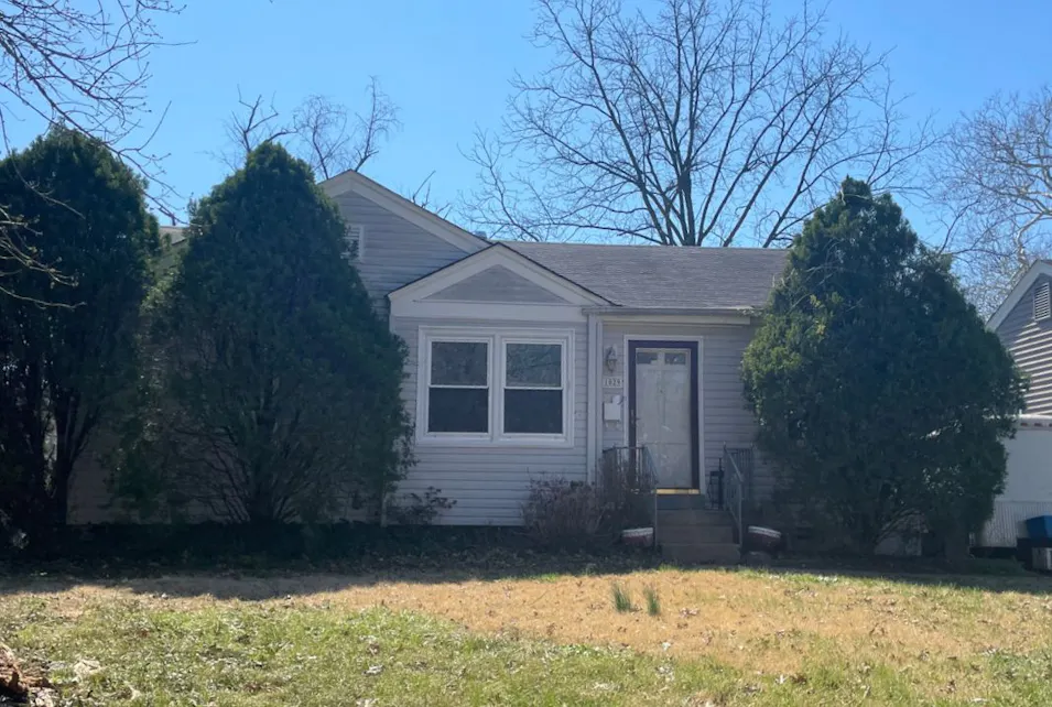 1029 Sanders Drive Saint Louis, MO 63126, St. Louis County