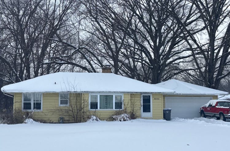 69002 Brady Rd Edwardsburg, MI 49112, Cass County