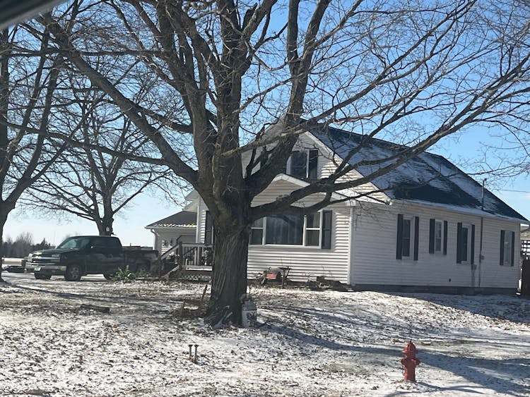 207 Highway 61 South Wapello, IA 52653, Louisa County