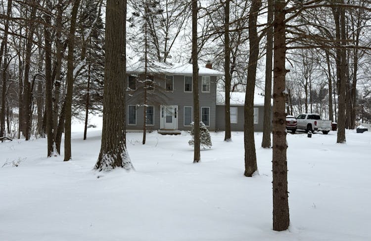 4742 Crandall Rd Howell, MI 48855, Livingston County