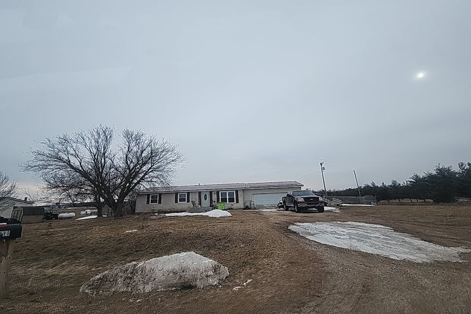 5680 E Grass Lake Rd Clare, MI 48617, Isabella County