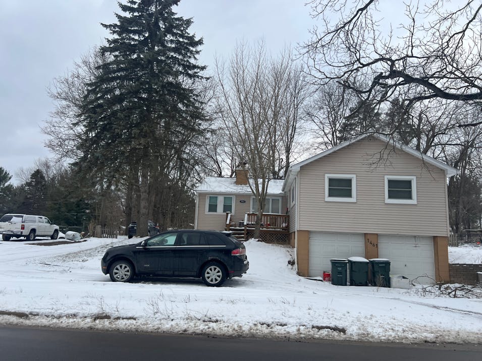 1461 W Silverbell Rd Lake Orion, MI 48359, Oakland County