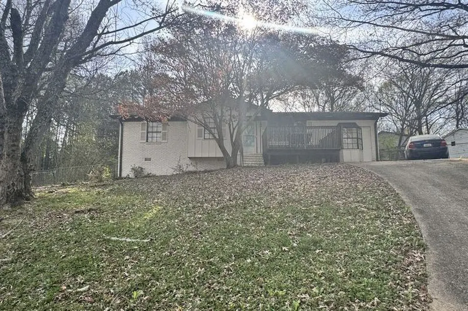 2401 Debbie Dr Center Point, AL 35215, Jefferson County