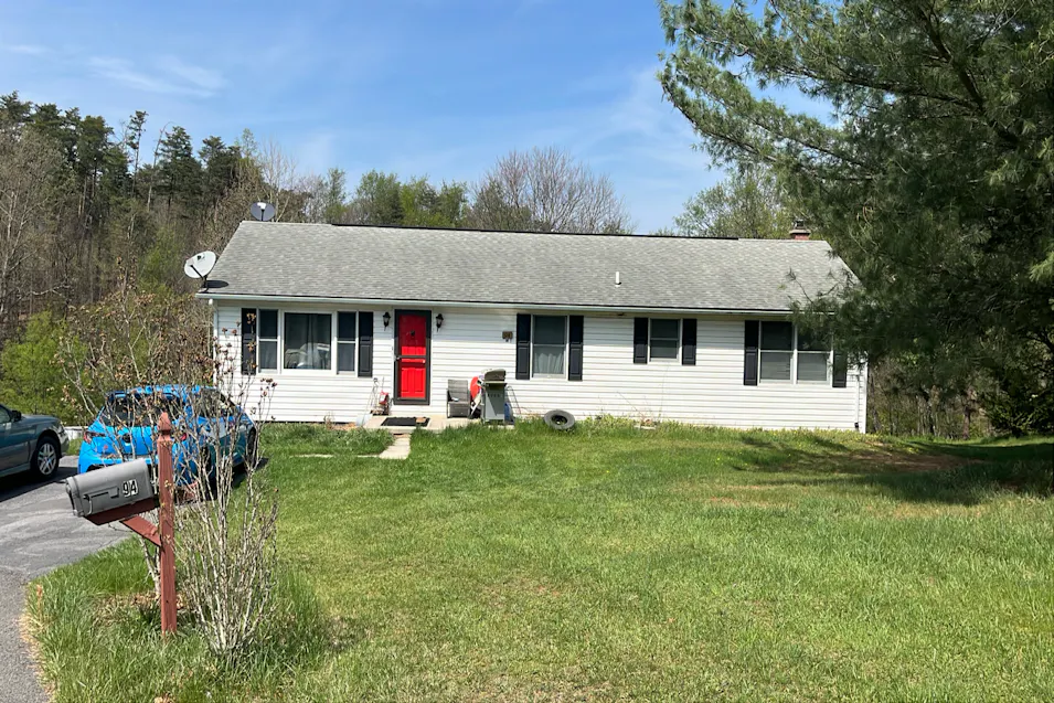 94 Bluejay Court Berkeley Springs, WV 25411, Morgan County