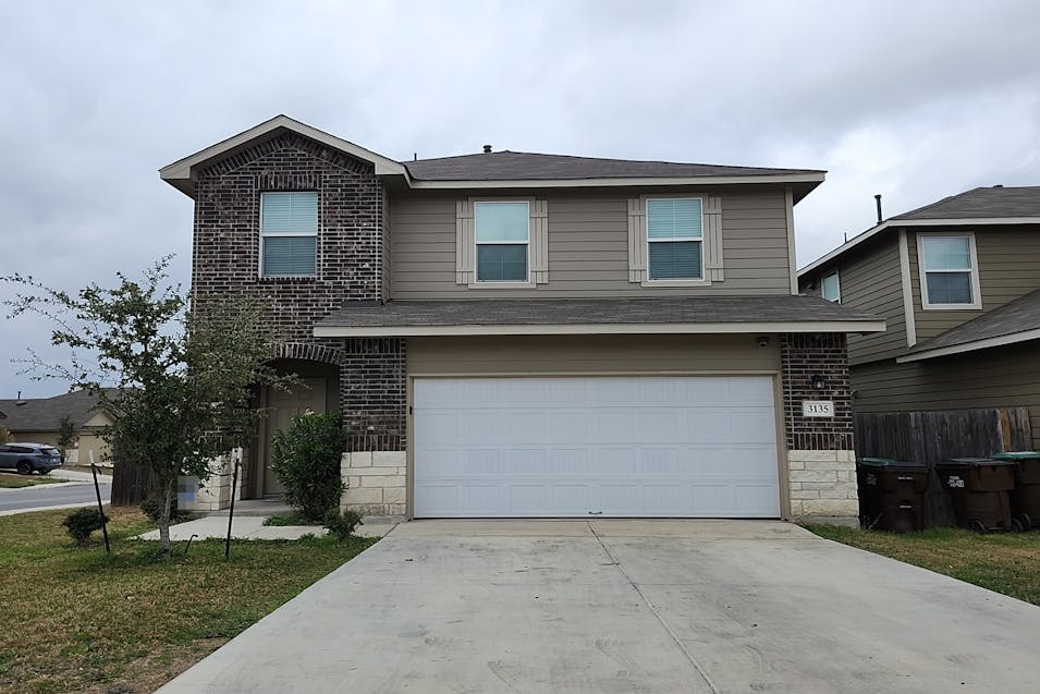 3135 Keuka Park Dr San Antonio, TX 78245, Bexar County