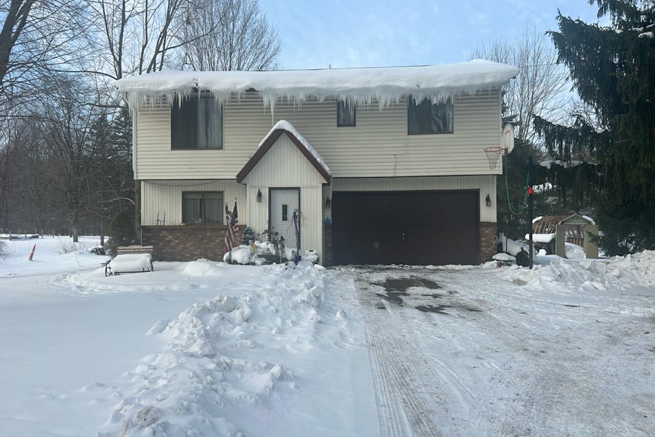 4092 21st St Dorr, MI 49323, Allegan County