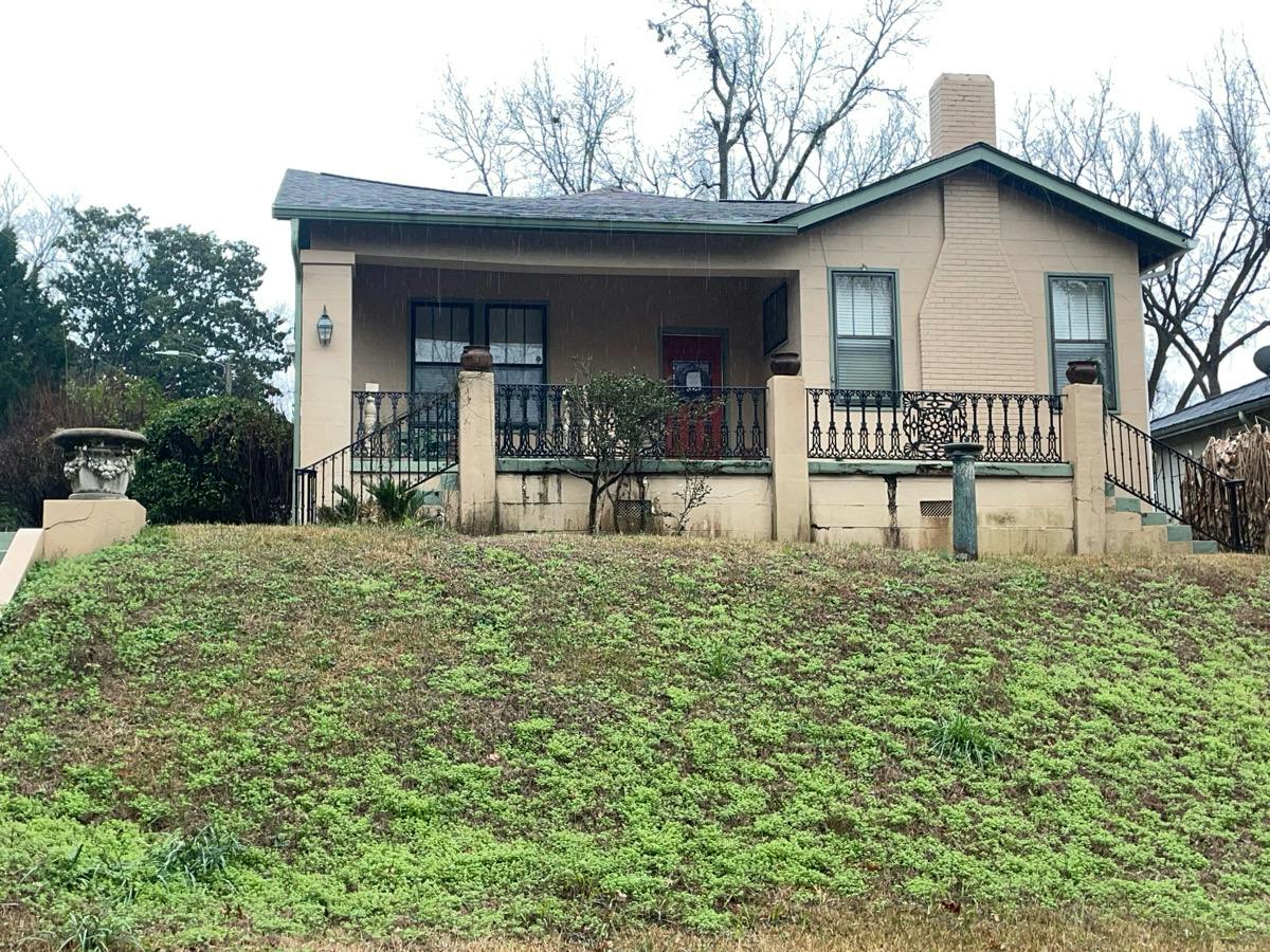 Markham St, Vicksburg, MS 39180