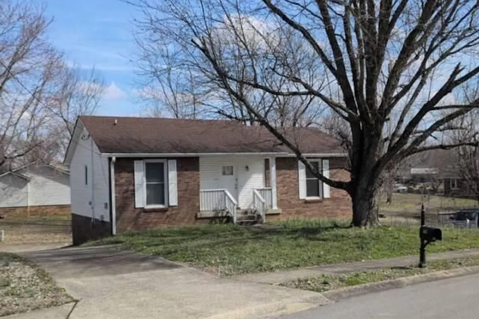 136 Cunningham Pl Clarksville, TN 37042, Montgomery County