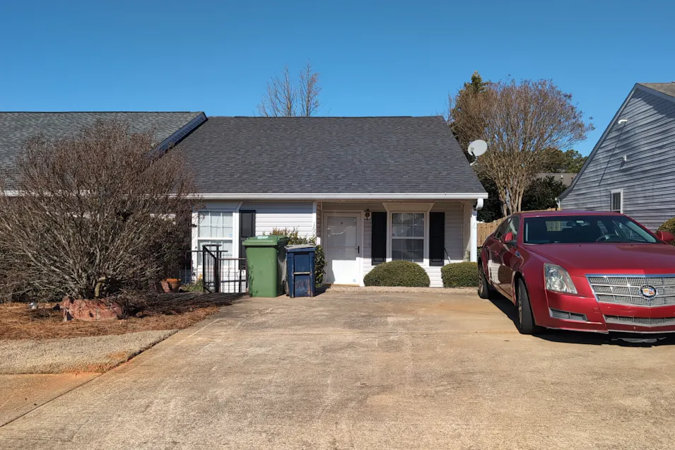 1609 Summerwoods Circle Griffin, GA 30224, Spalding County