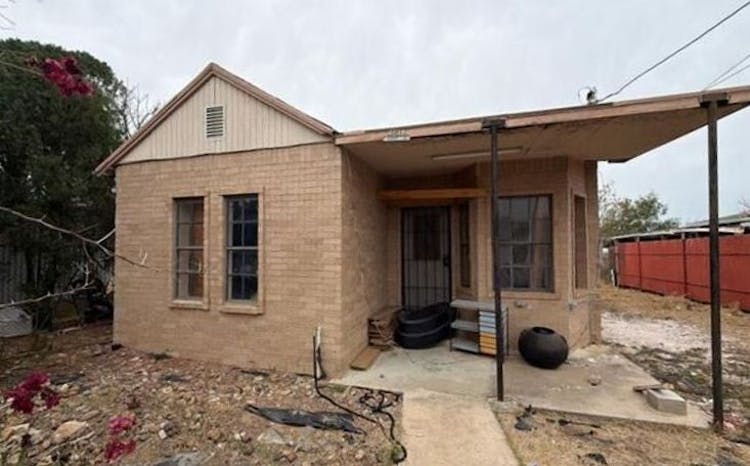 4518 Rodeo Lane Laredo, TX 78046, Webb County