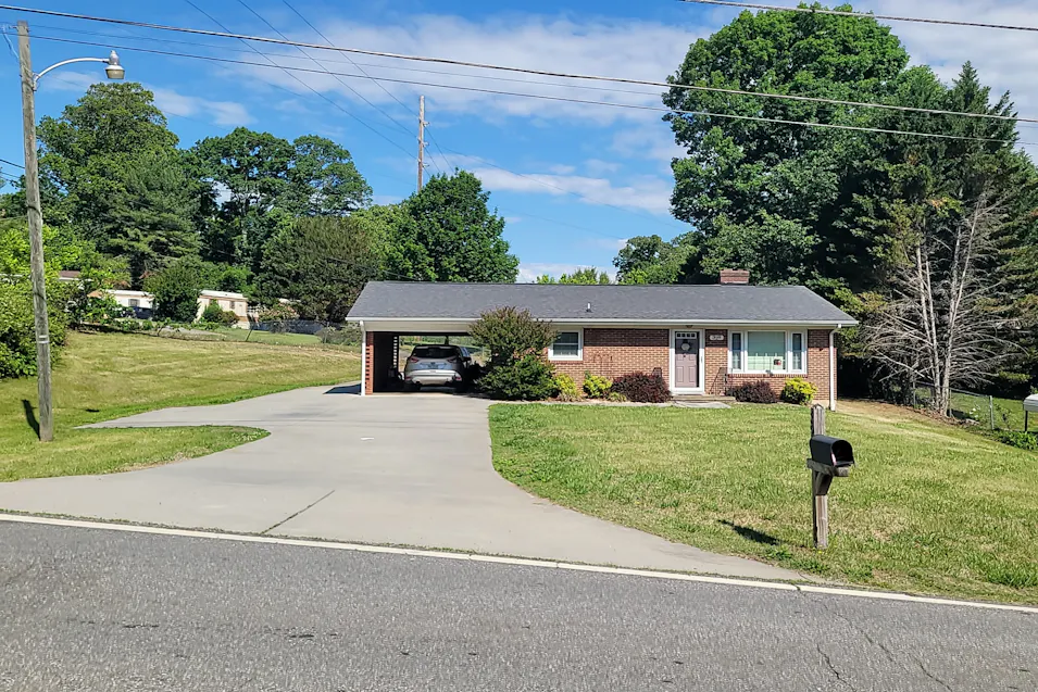 328 Joseph Martin Highway Martinsville, VA 24112, Henry County
