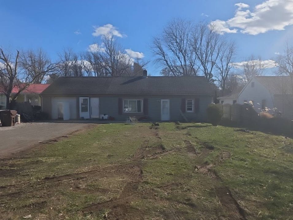 923 W Jolly Rd Lansing, MI 48910, Ingham County