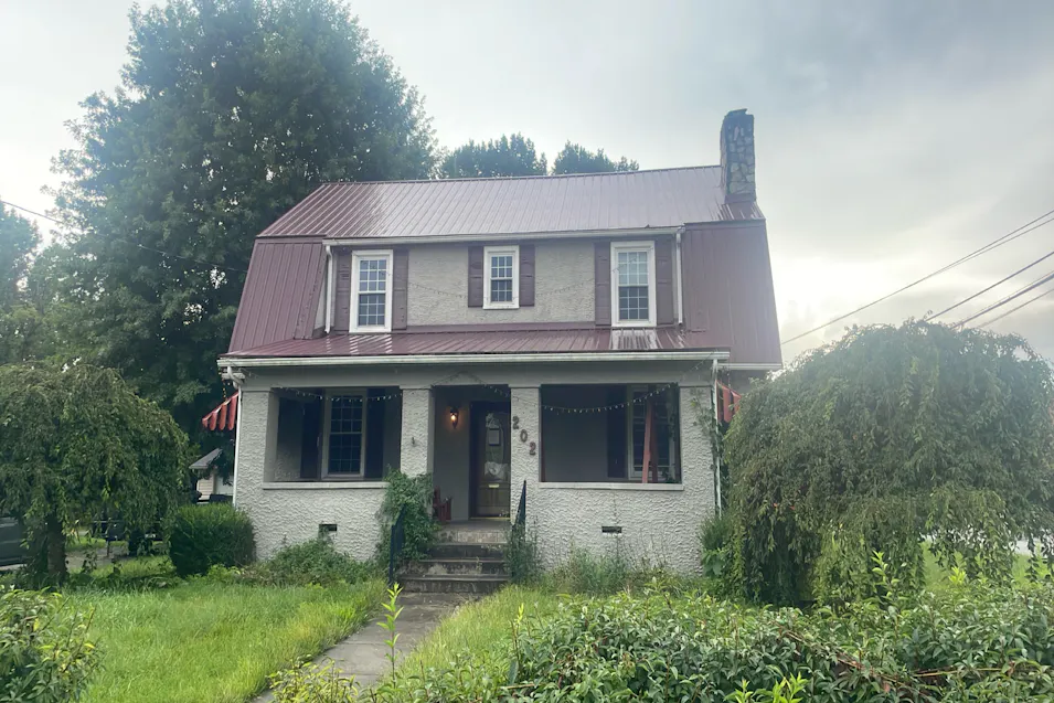 202 Walnut St Princeton, WV 24740, Mercer County
