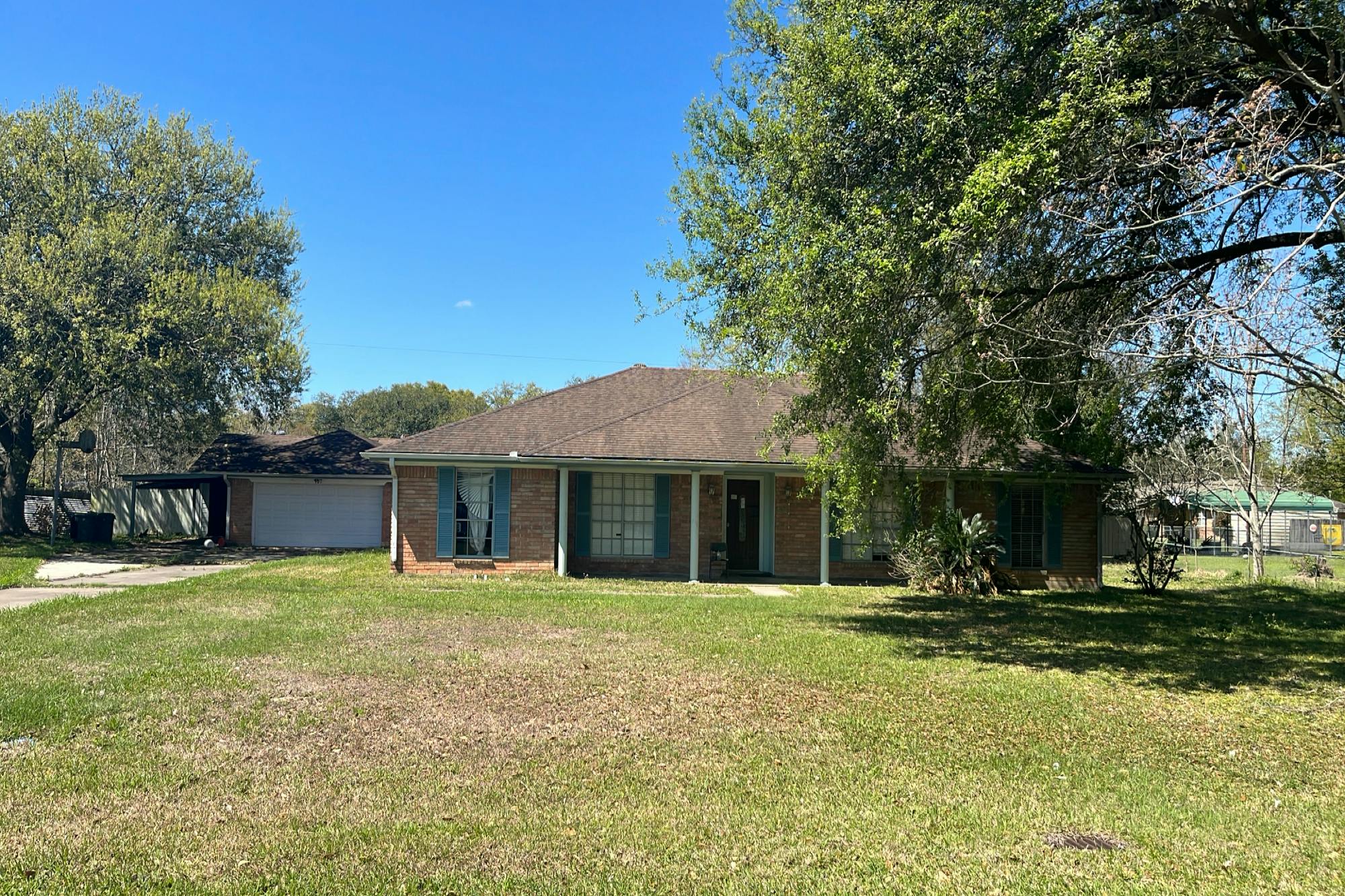 Rose St, Bridge City, TX 77611