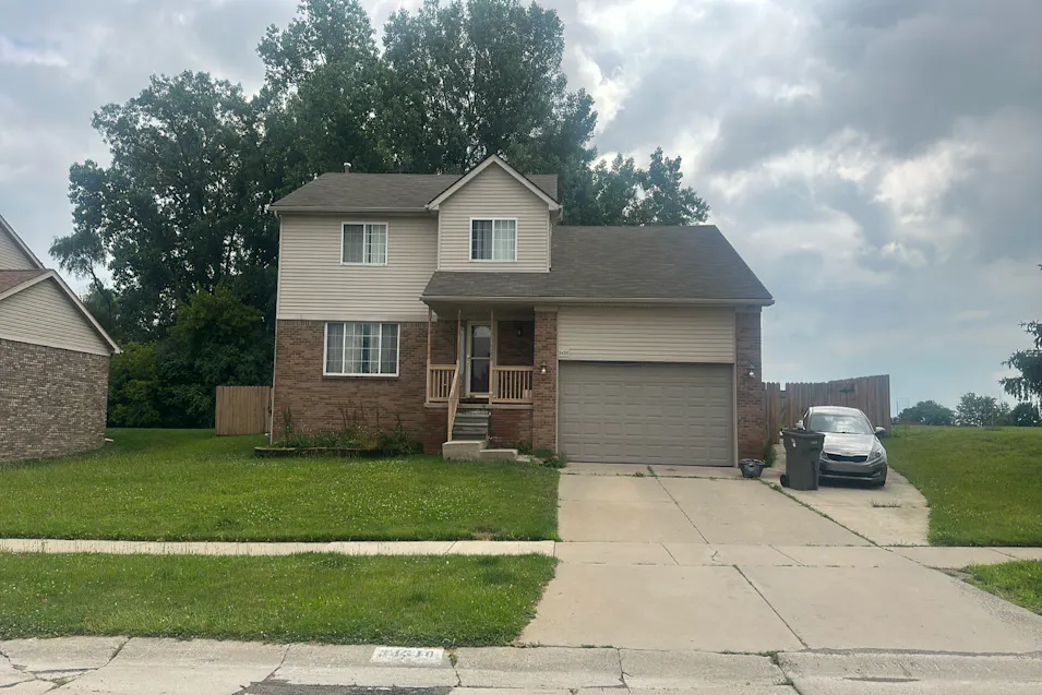 34310 Kentucky Clinton Township, MI 48035, Macomb County