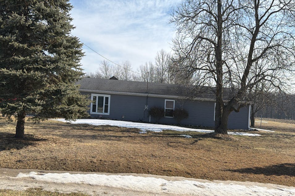 12525 S Hemlock Rd Brant, MI 48614, Saginaw County