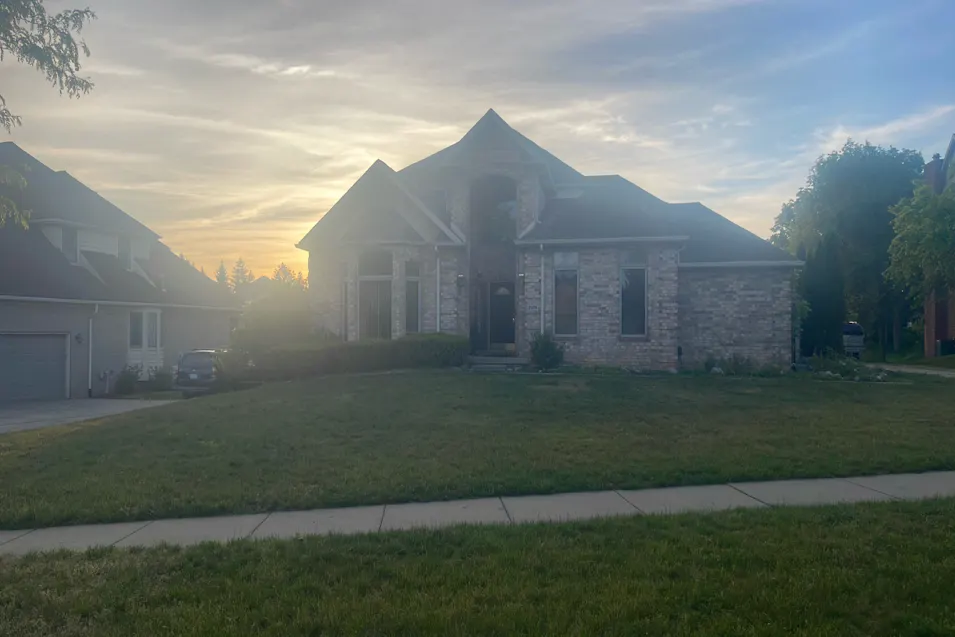 2024 Walmar Dr Lansing, MI 48917-5102, Eaton County