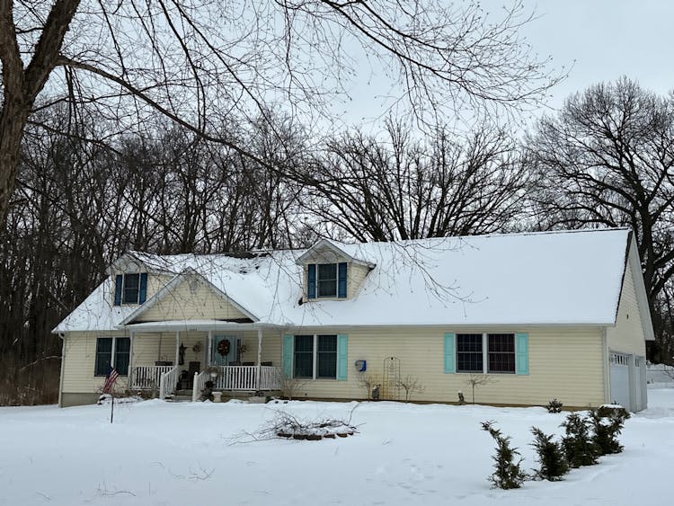 2003 Occidental Hwy Adrian, MI 49221, Lenawee County