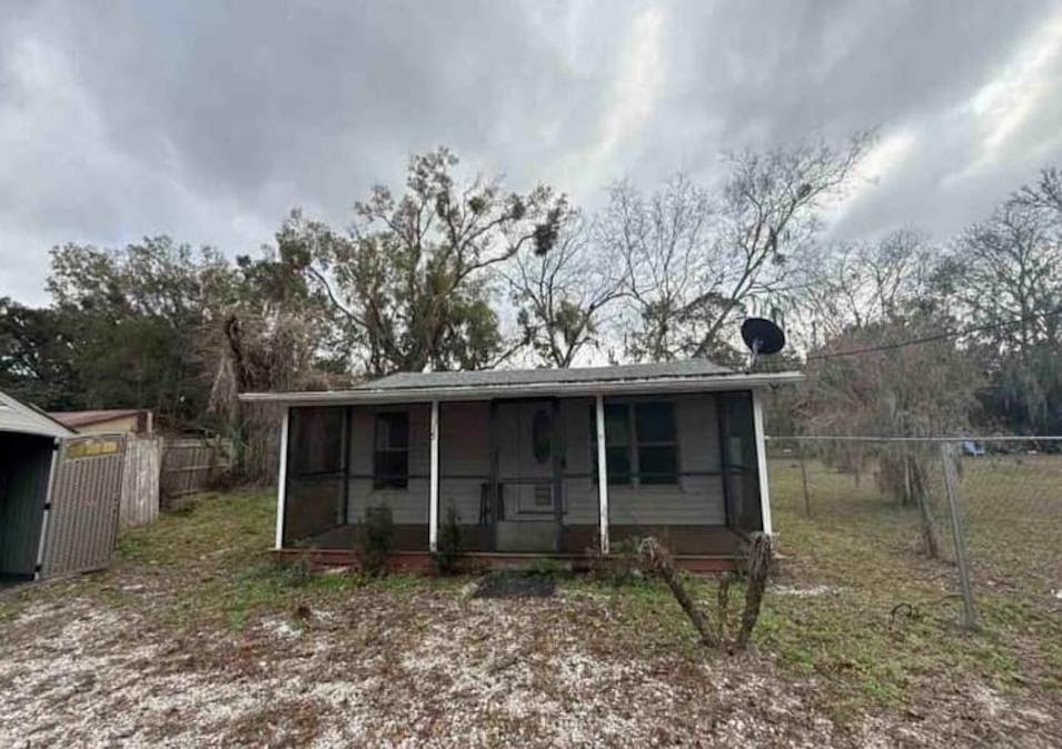 115 E Hicks St Palatka, FL 32177, Putnam County