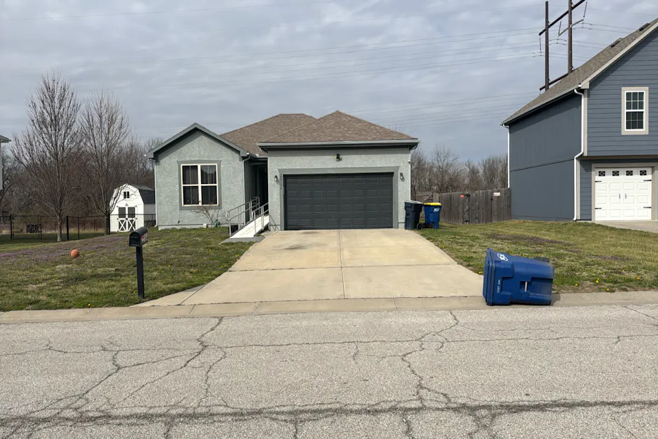 22104 Crystal Avenue Peculiar, MO 64078, Cass County